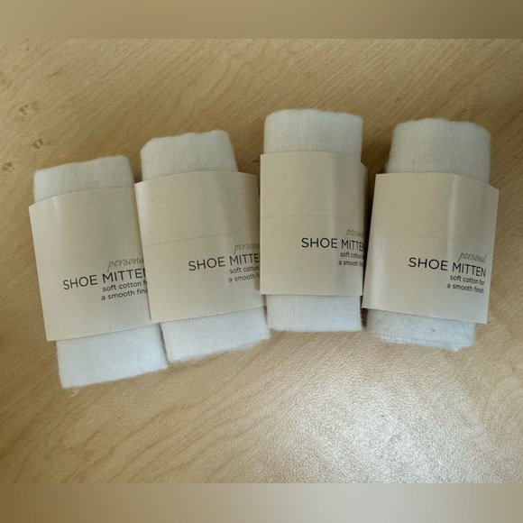 Personal Shoe Shine Cloth Mitten. White Gilchrist & Soames 10 pack - Picture 4 of 4